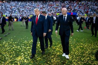 Koupím si vás všechny. Infantino ve fotbalové válce Evropu nepotřebuje - Seznam Zprávy